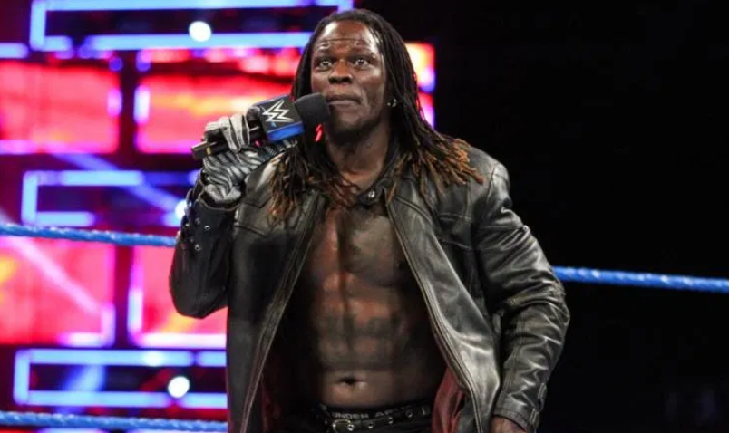 The Longevity of R-Truth: Booker T Acknowledges His Intelligence