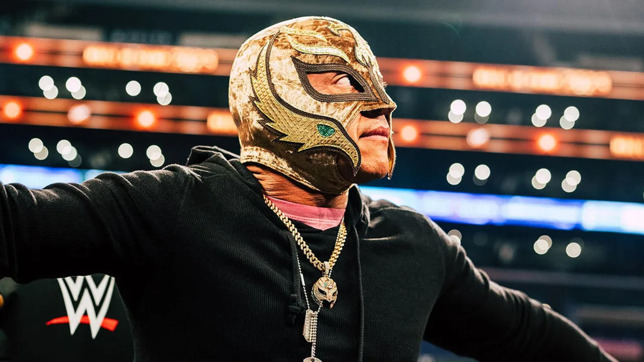 Rey Mysterio Dominates WWE Merchandise Sales, Emerging as Top Seller in Recent Week (4/22/24)